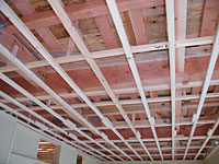 首が痛くなりそうな作業